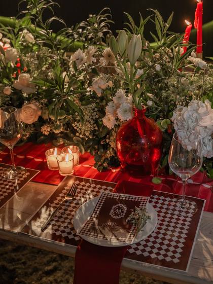 Tablescape and Floral detail — wedding decor — Alila + Samode Jaipur
